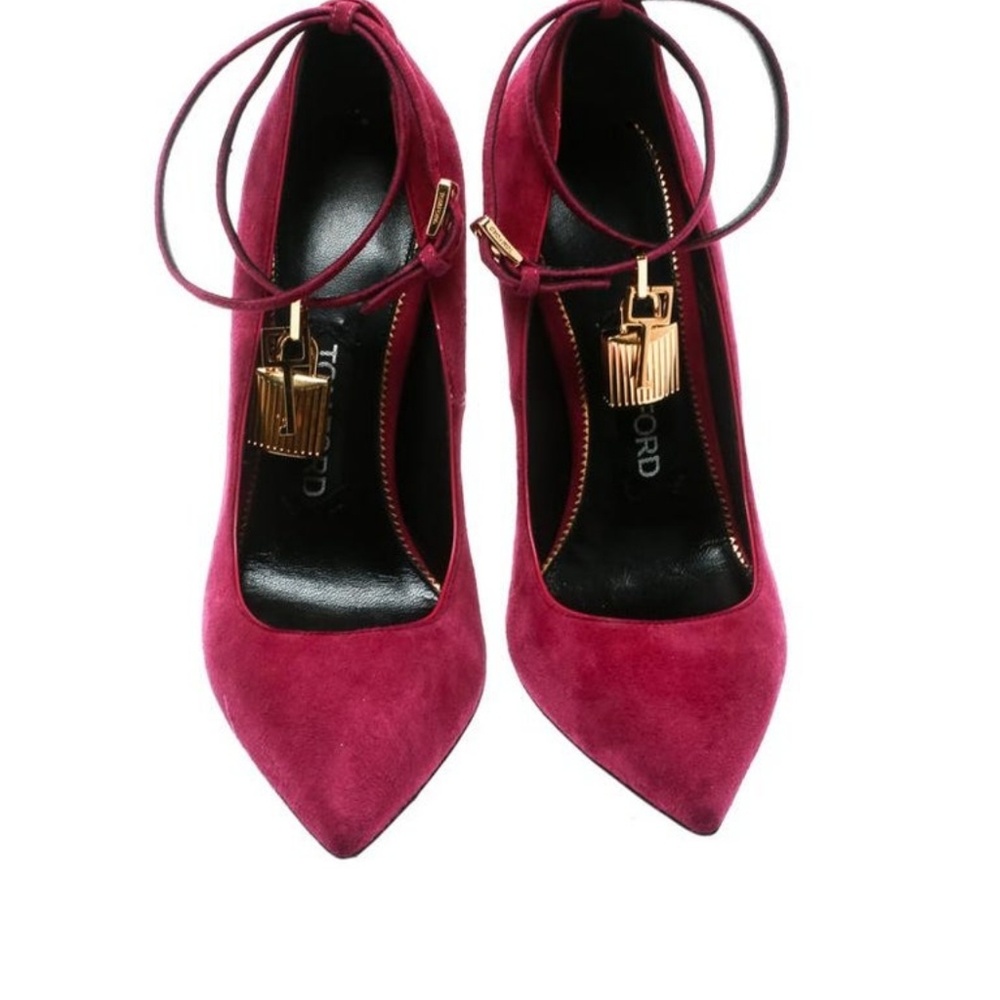 SOLD- Tom Ford velvet heels
